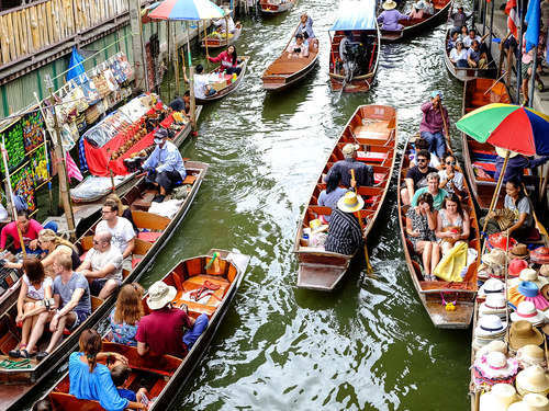 Bangkok→Damnoen Saduak Floating Market One-day Tour
