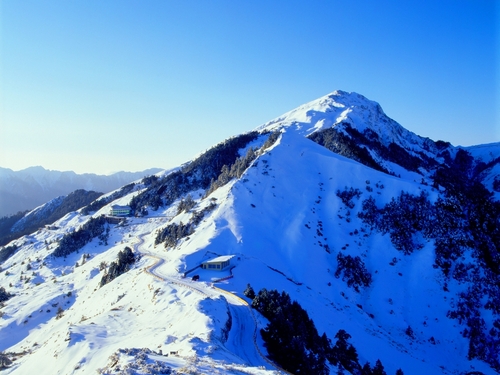 Qingjing→Hehuanshan One-day Tour
