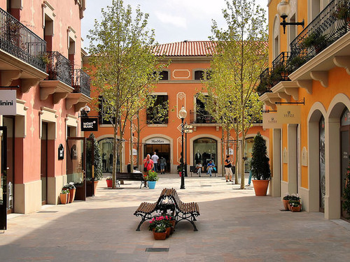 La Roca Village Outlet One-day Tour (from Barcelona)