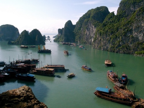 Ha Long Bay One-Day Tour (from Hanoi)