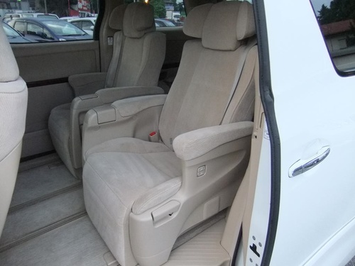 Passenger seat row2 1